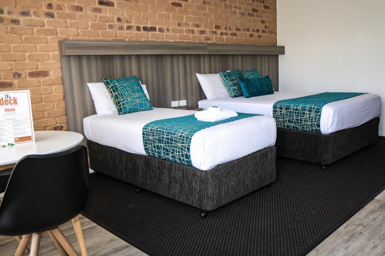 The Club Motor Inn Чинчилла Экстерьер фото